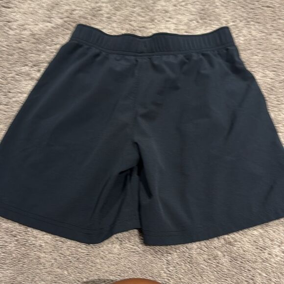 Abercrombie Kids size 9/10 YPB Dri fit shorts! Great condition never - Picture 3 of 4